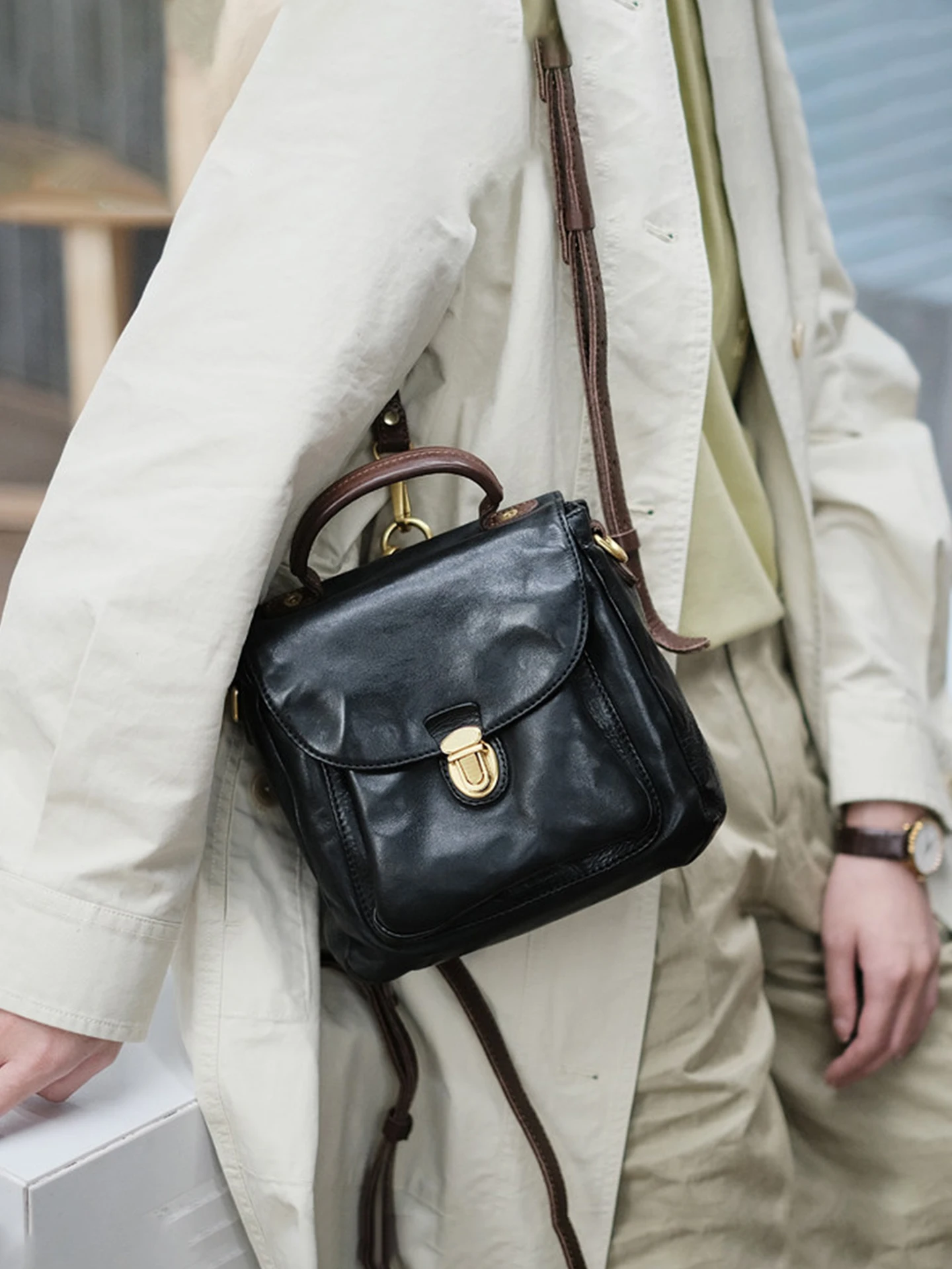 

Black Commuter Retro Double Shoulder Women's Bag 2026 New Lightweight Luxury Travel Backpack Handbag Summer PU Leather Tote Bag
