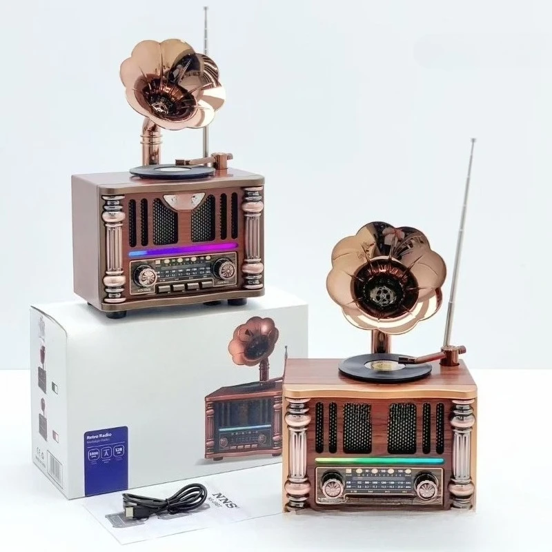 Retro nostalgic bluetooth speaker, desktop ornament, radio.