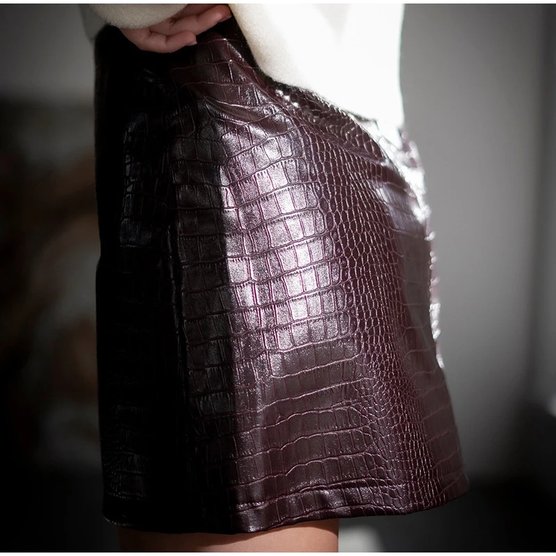 Crocodile Embossed Faux Leather Midi Skirt Front Slit High Waist Bodycon Pencil Skirt Women 2026 Autumn Vintage Fashion Outfit