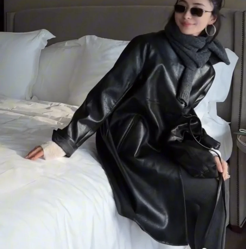 เสื้อโค้ทหนังแท้ทรงหลวมความยาวปานกลาง รุ่นใหม่ปี 2025 แฟชั่นสำหรับผู้หญิง คุณภาพพรีเมียม