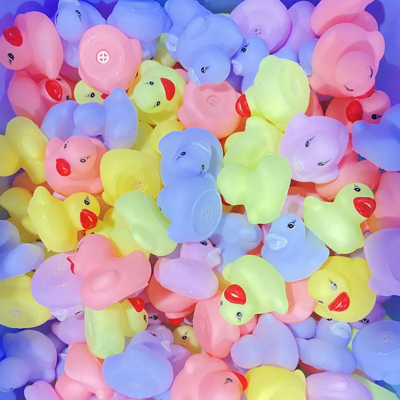 Neue Macaron Quietschende Gummi Ente Duckie Float Bad Spielzeug Baby Dusche Wasser Spielzeug Für Pool-Party Spielzeug Geschenke Jungen mädchen