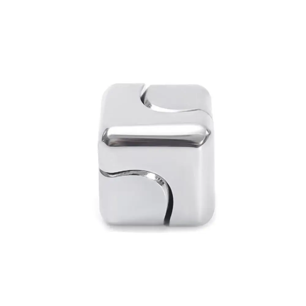 Zabawki antystresowe Metalowa kostka do kręcenia na palcach Żyroskop do kręcenia na palcach Zabawki obrotowe na palce Mini fidget spinner Prezent dla dzieci