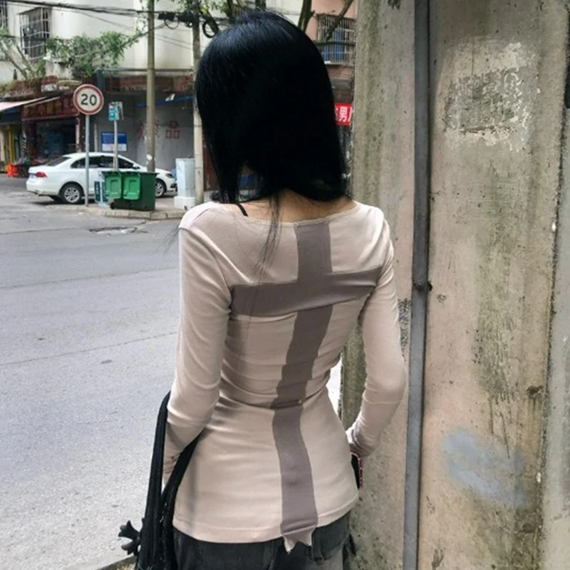Herbst und Winter Neue Koreanische Y2K Zurück Spleißen Design Schlank und Sexy frauen T-shirt Einfache Täglichen Basis Shirt