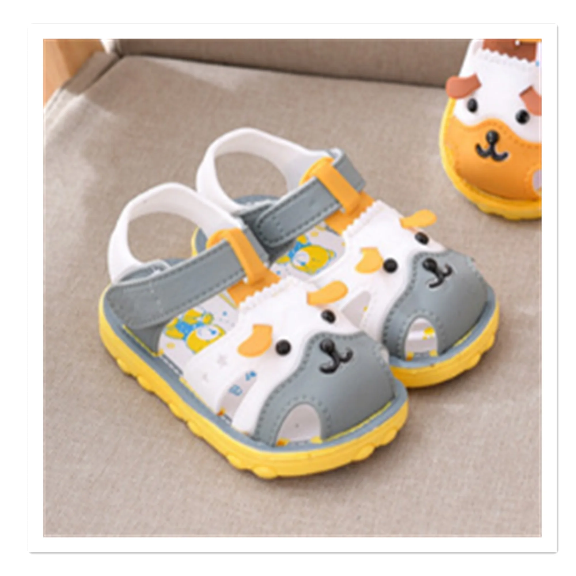 Wholesale of Boys and Girls' Sandals with Soft Soles and Anti slip Preschool Sandals by Manufacturers in the Summer of 2021