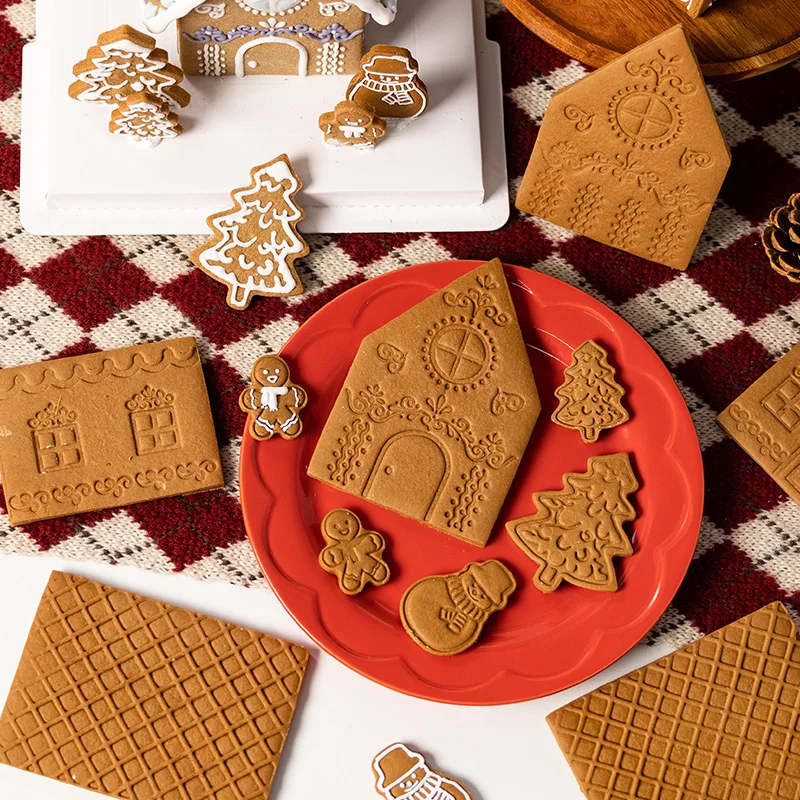 Gingerbread House Cookie Cutter Set 3D Christmas Home Mold Cartoon Fondant Cookie Stamp New Year Cake Decor Baking Supplies