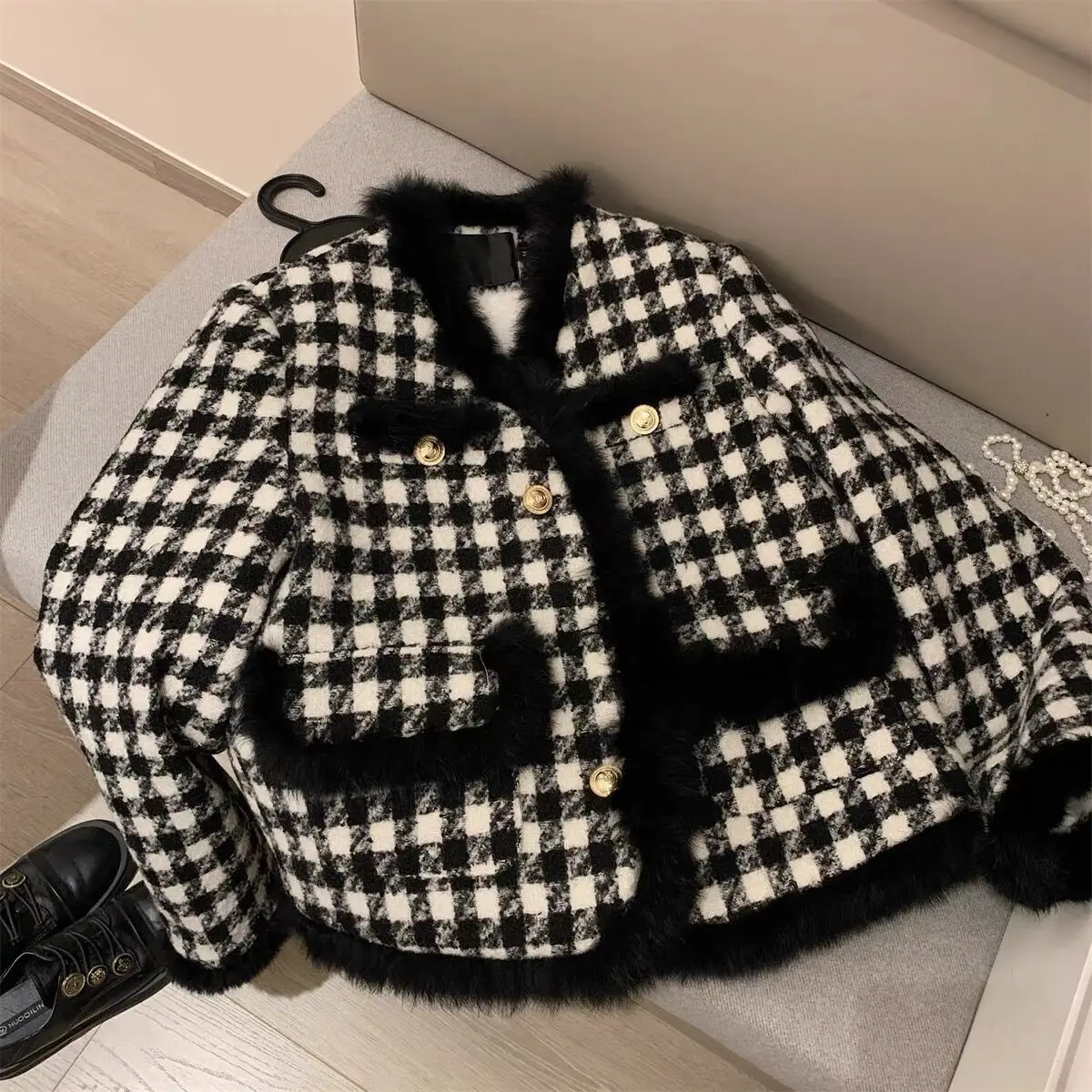 Women Plus Velvet Black and White Checked Weave Bomber Jacket Houndstooth Tweed Coat Autumn Winter Plush Liner Cardigan OL Tops