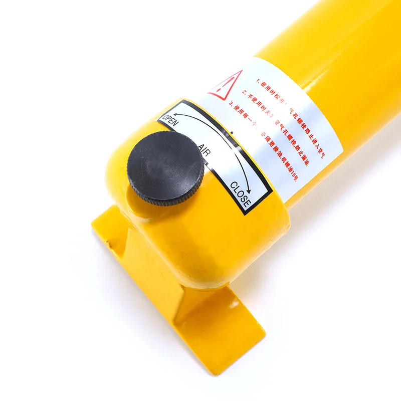 Manual hydraulic pump CP-700 Oil storage 0.9 liters Output pressure 70 trillion Pa 5