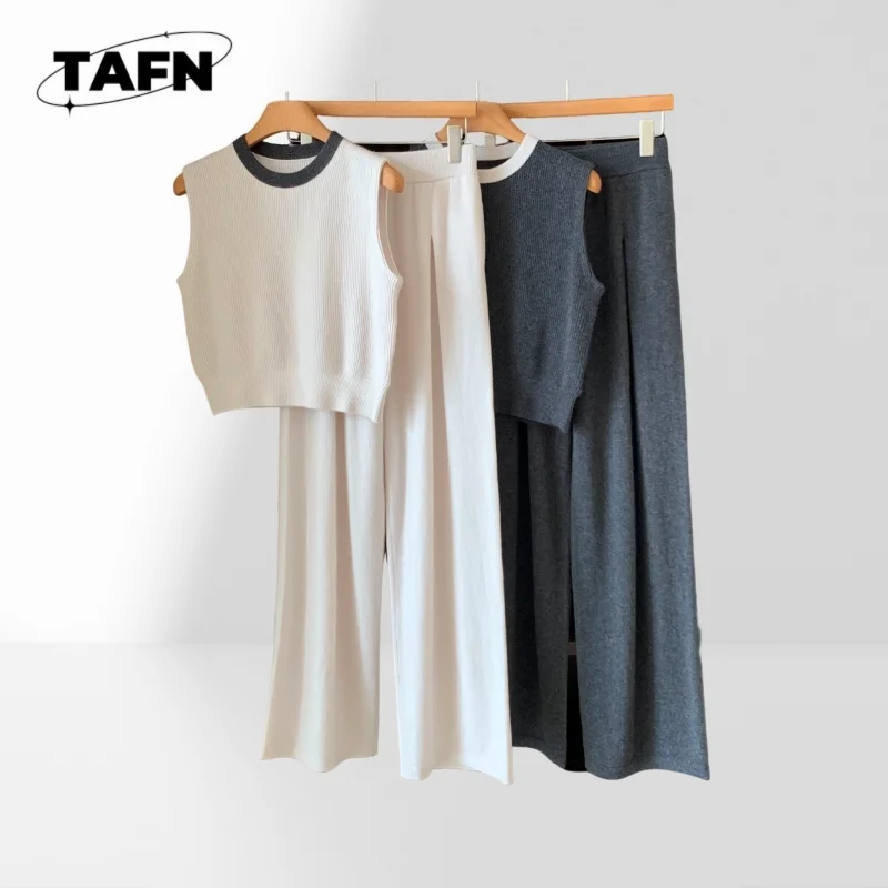 

Wool Cashmere Blended Yarn Suit High Street Texture Comfortable and Beautiful Niche Perfect Gym and Outdoor Activities AG1919
