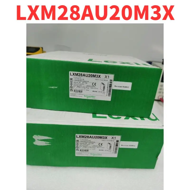 

Абсолютно Новый LXM28AU20M3X