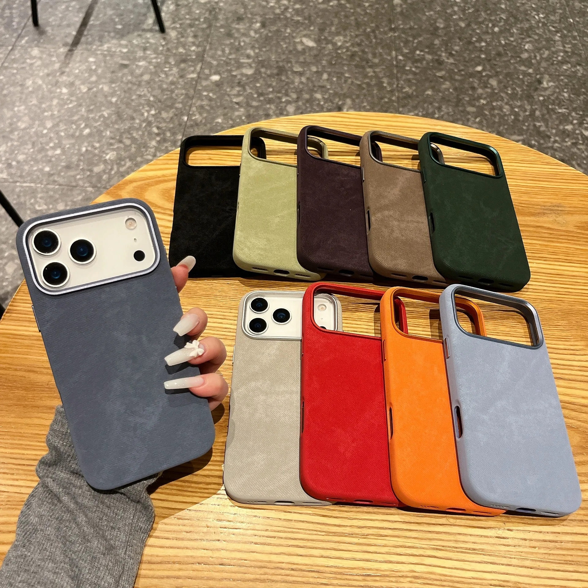 

Fashion Simple Solid Color Artificial Velvet Leather Phone Case for iPhone 14 15 16 17 Pro Max with Protective Cover