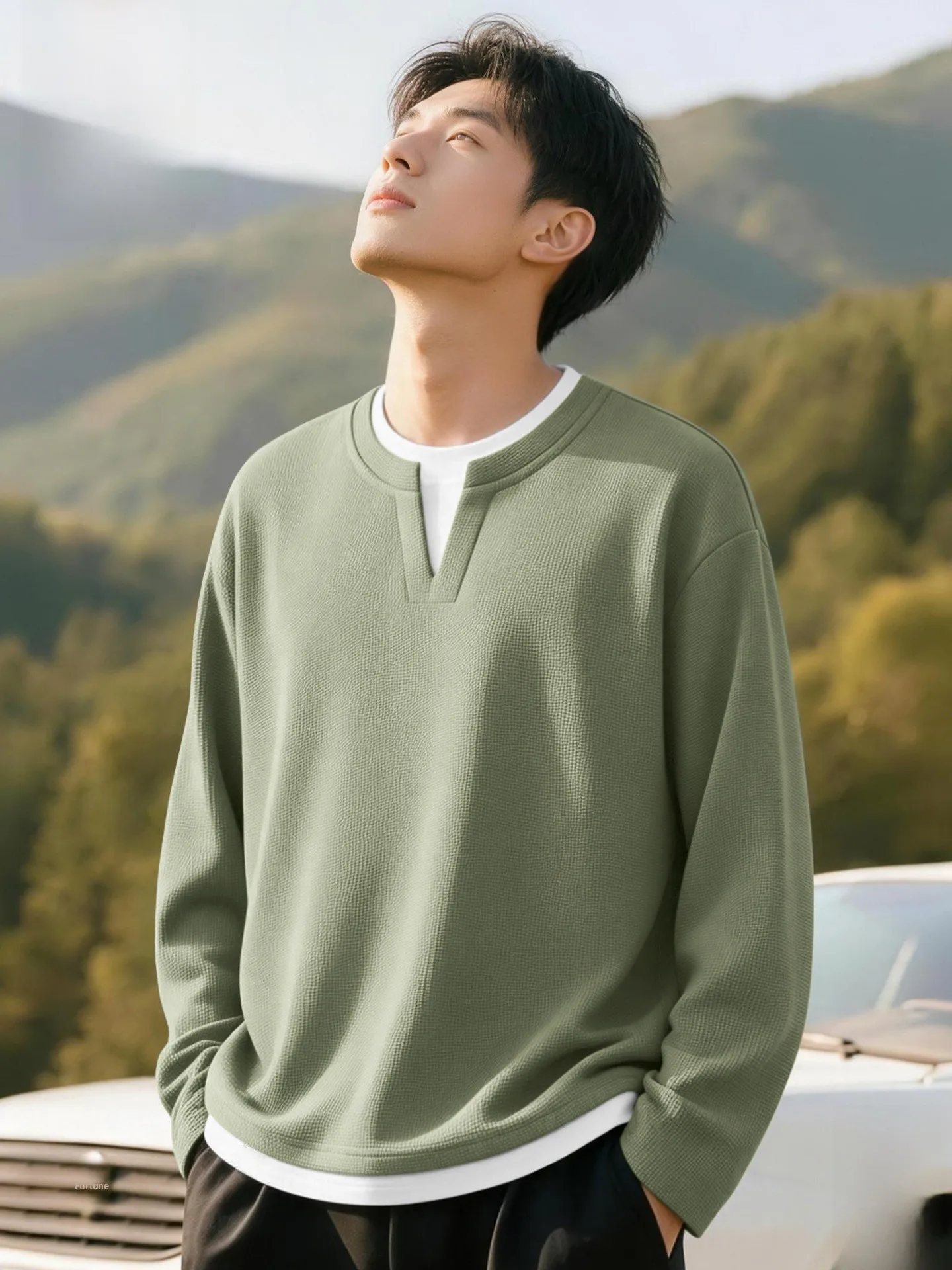 

Весна 2026: Мужская футболка с длинным рукавом, имитация двухслойности, повседневная, из смесового полиэстера и спандекса, водонепроницаемая.