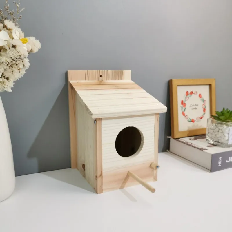 

Handcrafted Wooden Birdhouse with Perch, Mini Hanging Bird Feeder for Garden, Ideal for Attracting Hummingbirds and Small Birds