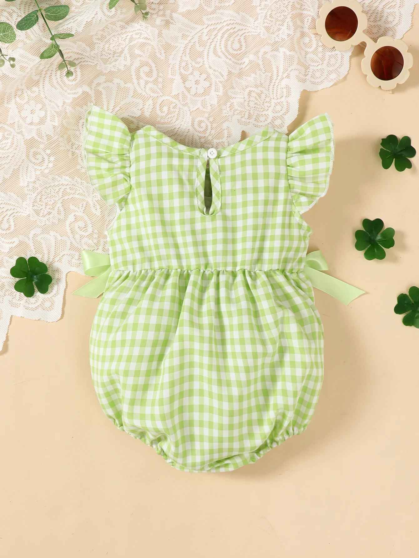 Newborn Baby Girl Bodysuit Four-Leaf Clover Bow Small Fly Sleeve Bodysuit Suitable 0-18 Month Baby Girl Summer Cute Crawler Suit