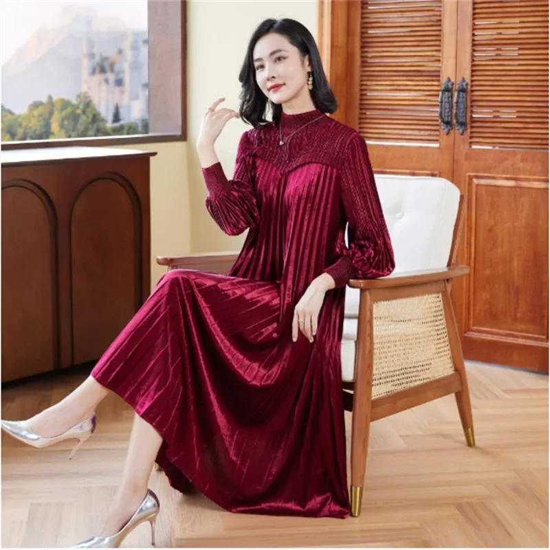 

Miyake Pleated Dress Women's 2025 New Solid Color Heavy Industry Embroidery Mother's Wear Socialite Gold Velvet Pleated Skirt