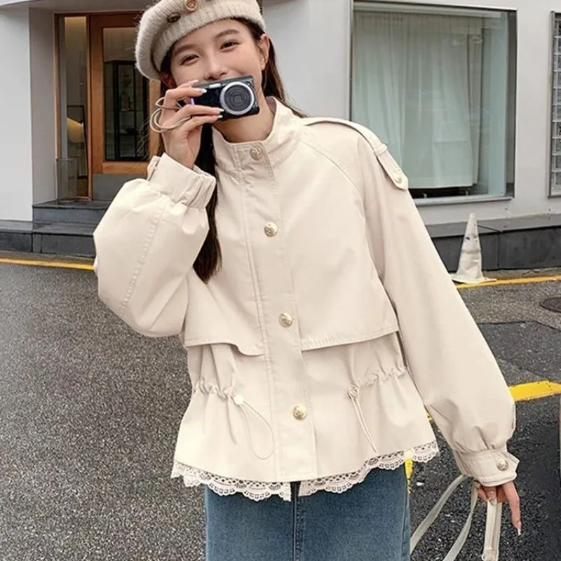 Khaki Lace Splicing Short Coat Women 2026 Spring New Tooling Waist Stand-Up Collar Trench Coat Khaki Jacket
