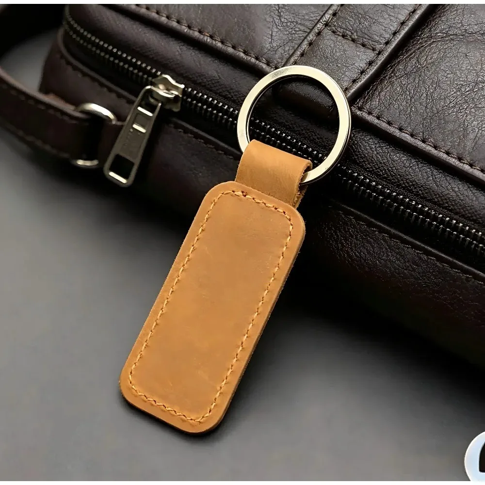

Ladies Cute Leather Engraved Custom Text Metal Pendant Bag Keychain Car Phone Exquisite Simple Keyring Accessories Colorful Gift