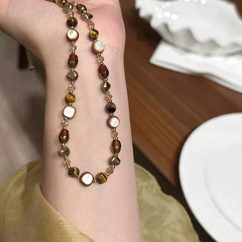 Trendy Y2K Vintage Handgemachte Braun Stein Geometrie Perlen Halsband Schlüsselbein Kette Halskette Für Frauen Charme Hals Schmuck Großhandel