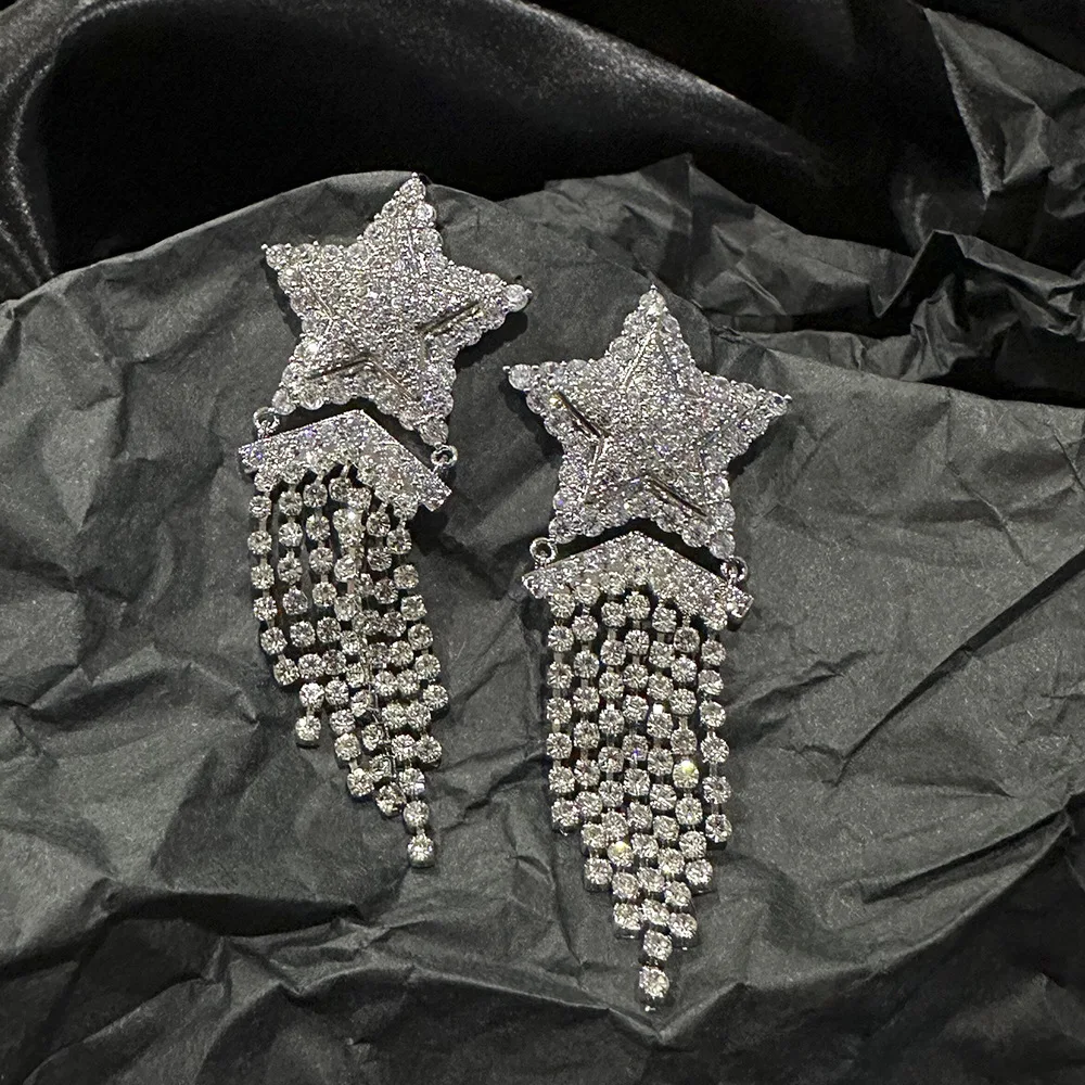 

HIBRIDE New Light Luxury Atmospheric Tassel Star Earrings Women Dress Jewelry Suitable for Holiday Travel Wedding Gift E310