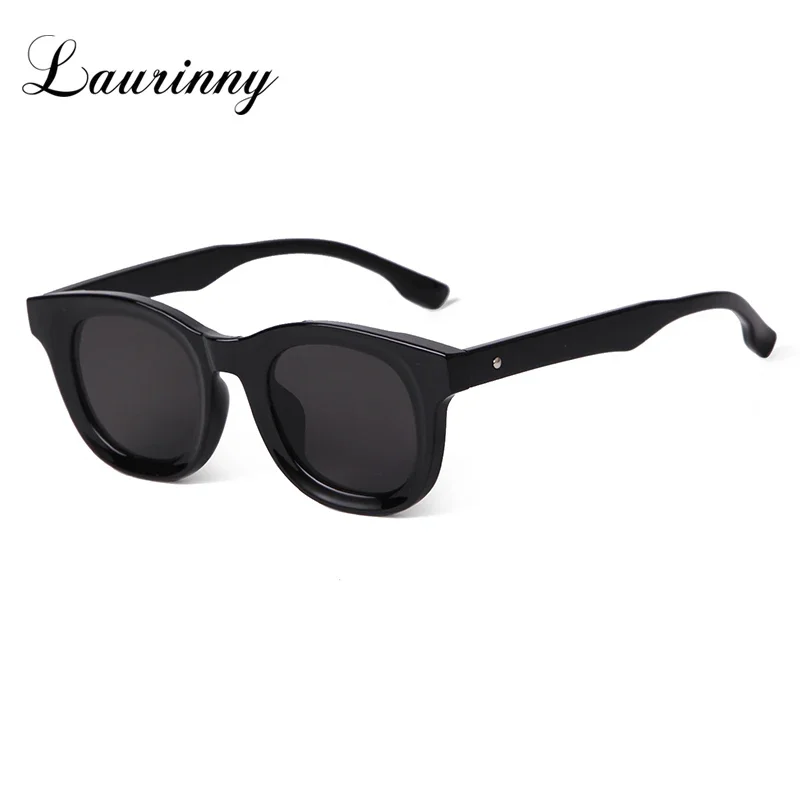 LAURINNY Fashion Small Square Sunglasses Luxury Designer Women Retro Clear Ocean Lens Shades UV400 Men Punk Cat Eye Sun Glasses