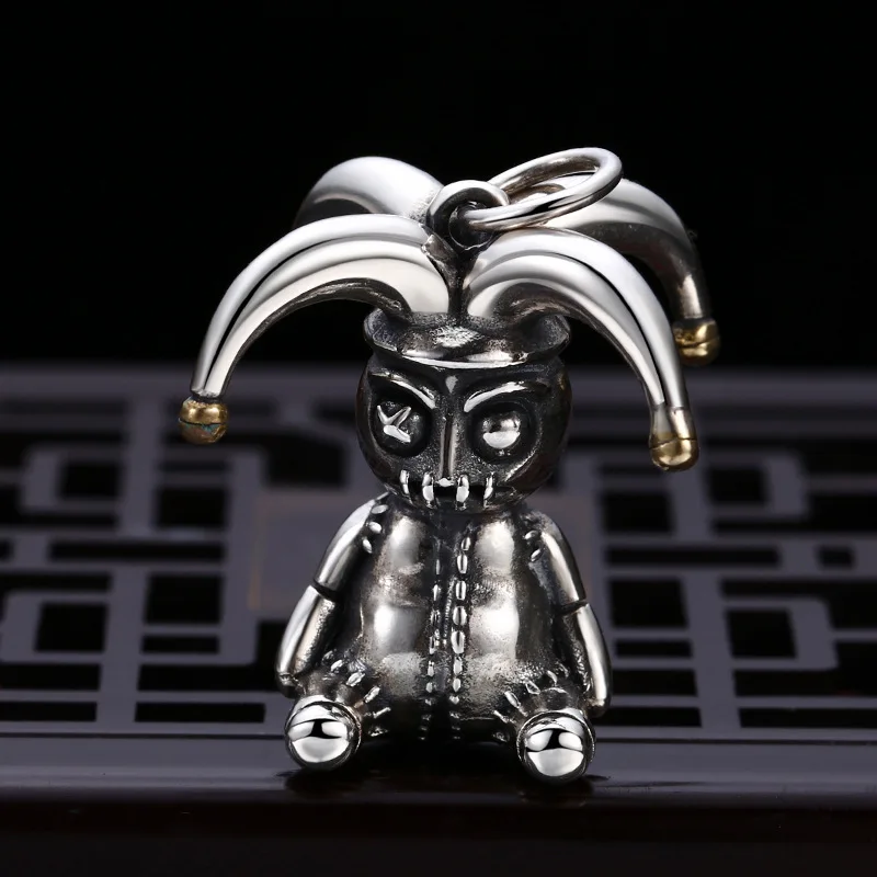 

S925 Sterling Silver Unisex Joker Puppet Charm Charm Creative Sewn Puppet Car Key Pendant Hip Hop