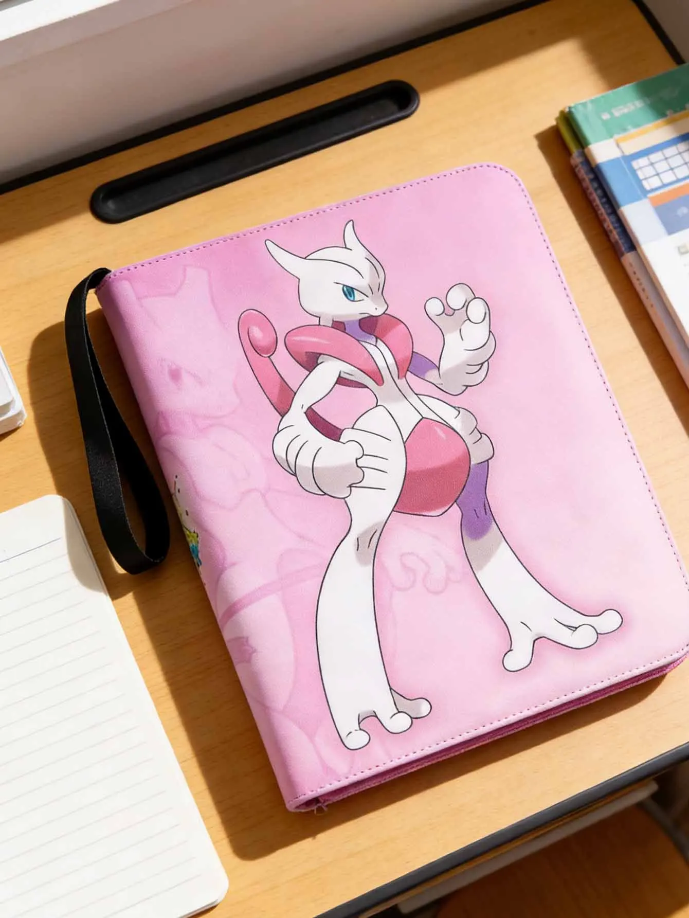 Porta-álbum de coleção de cartões de folhas soltas Bilibili, design de cartão de anime juvenil, cartão de jogo com zíper e corda portátil