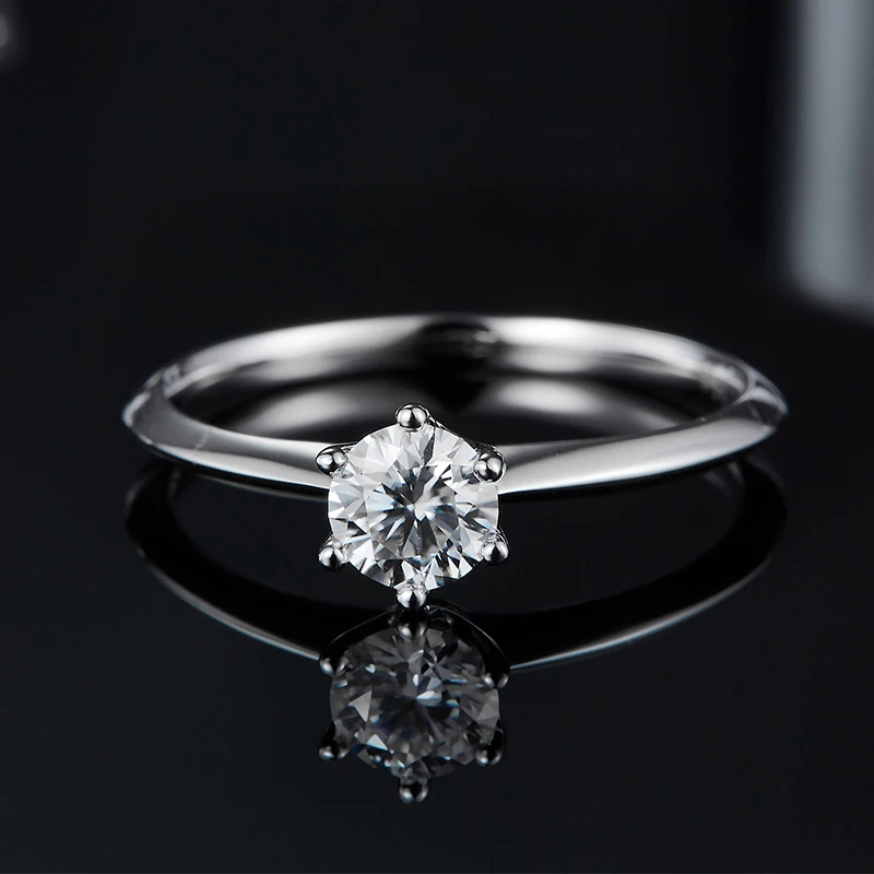 

A classic, high-quality 0.5-carat laboratory-grown diamond ring, an engagement ring set in 925 sterling silver, is the best gift