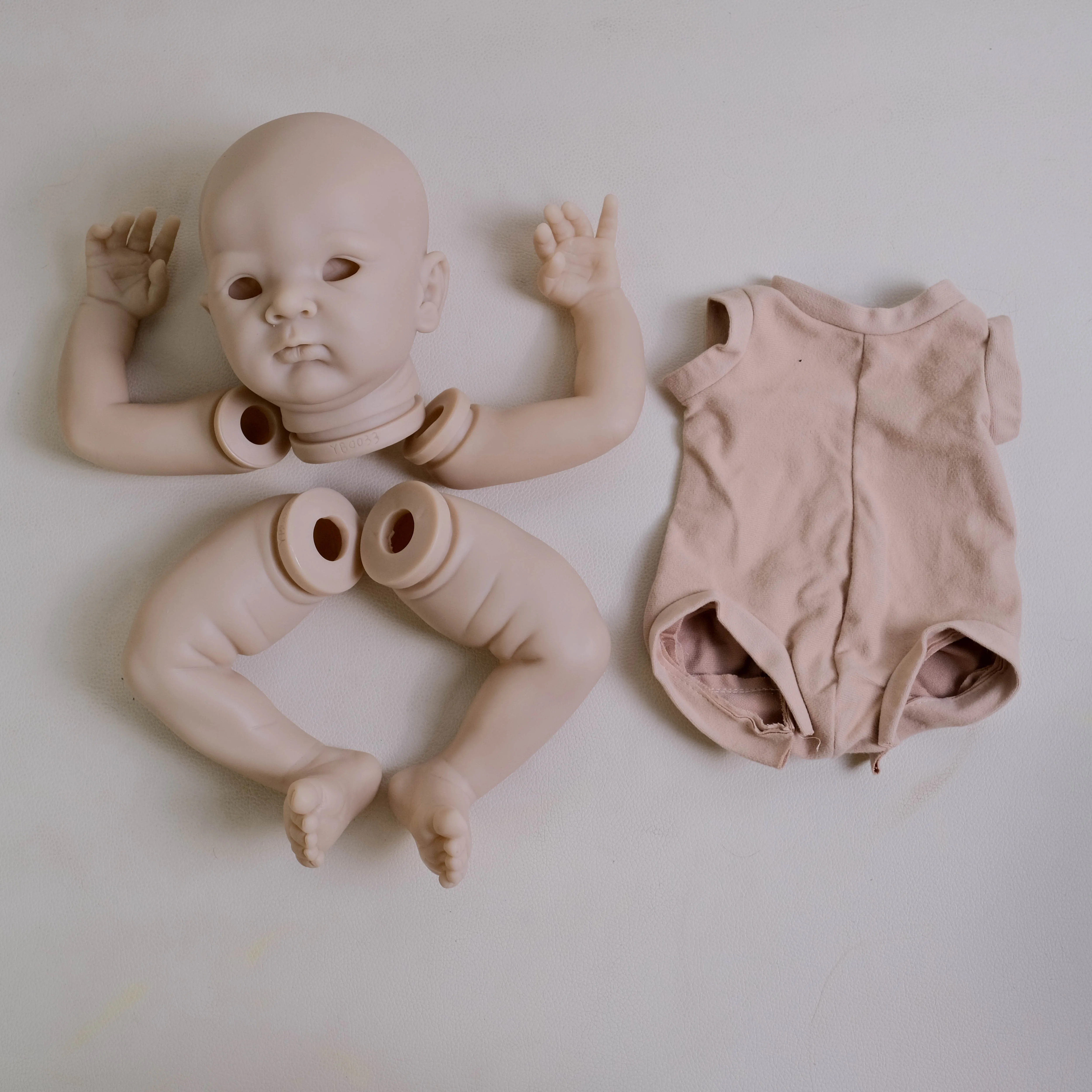 Zaza 한정판 다시 태어난 인형 키트 19 인치 실물 같은 소프트 터치 페인트되지 않은 빈 DIY 인형 부품 (천 바디 포함)