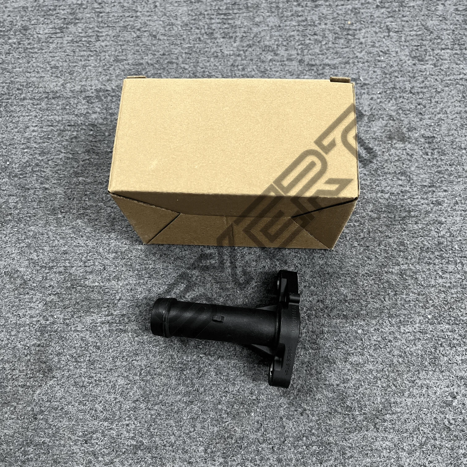 03H121145A Engine Coolant Inlet Flange Water Hose Connector For VW Touareg Passat CC Audi Q7 Porsche Cayenne 3.2L 3.6L VR6 view 5