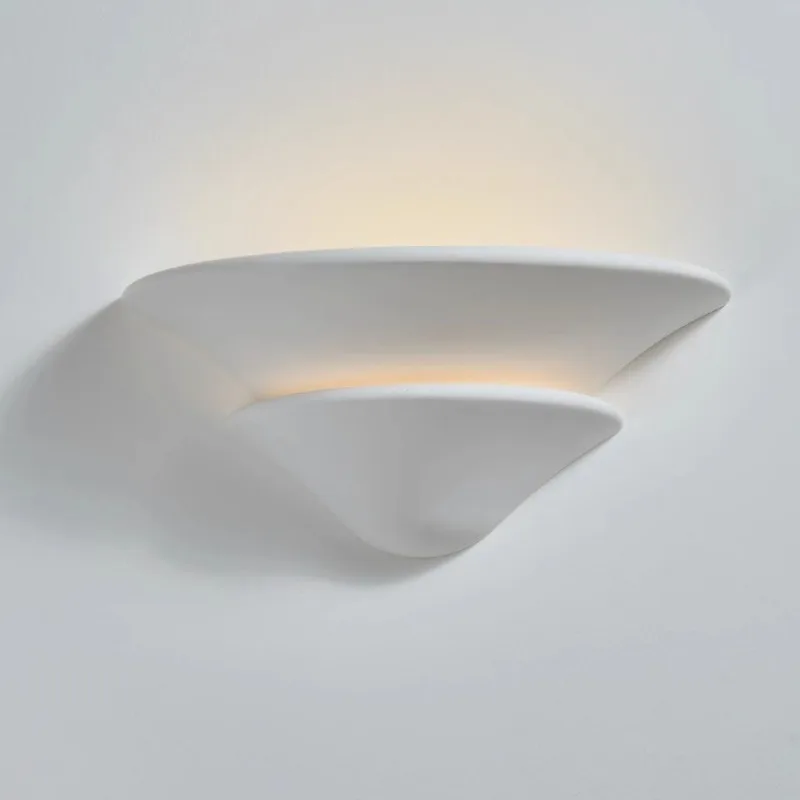 French Wall Lamp, Mid-Century Retro Ambience, Luxury Style, Stair Aisle Background Wall Exposed Plaster Light Corridor Decor