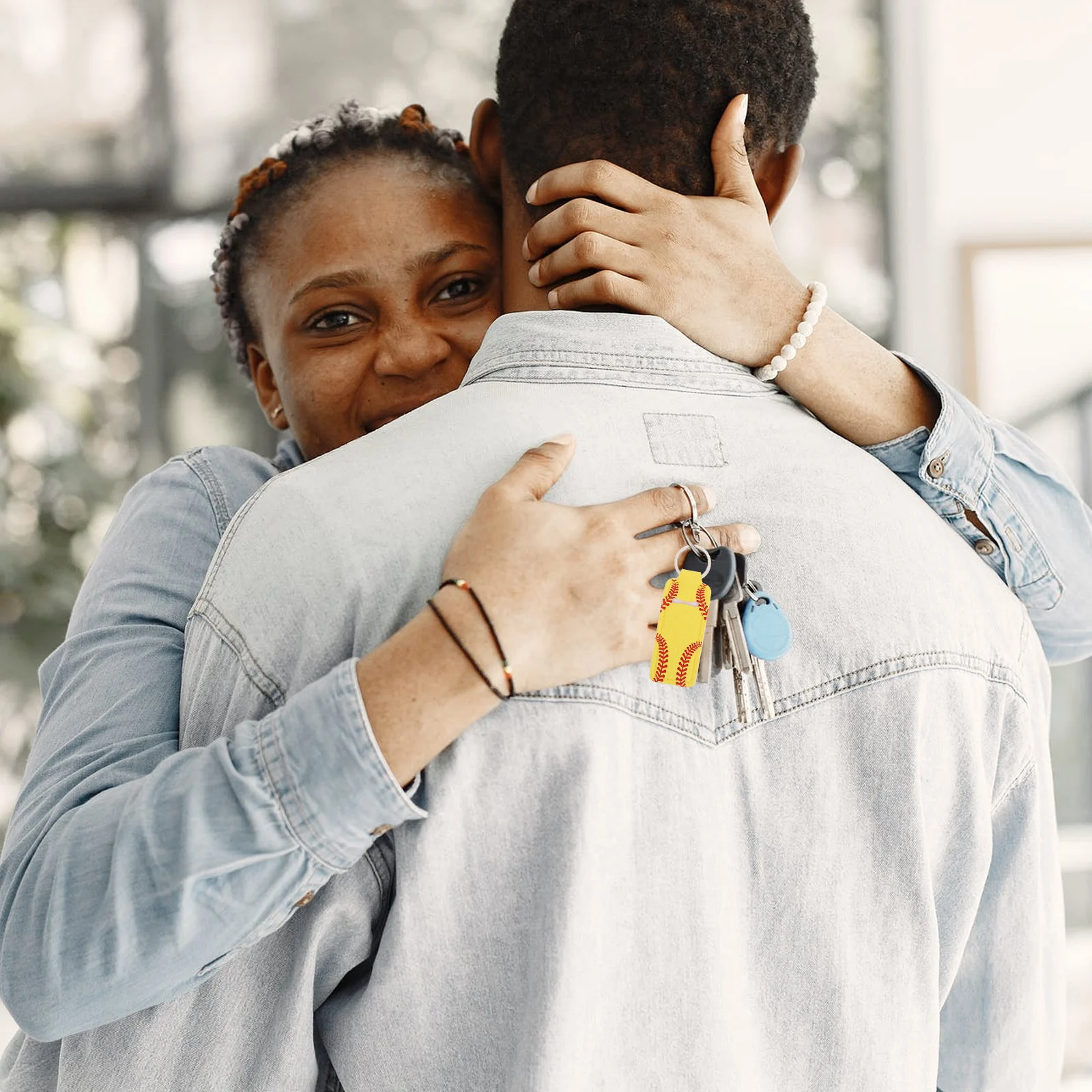 

1Set Lipstick Cover Keychain Travel Bottle Holder Vibrant Color Design Stylish Portable Gift Lipstick Cover Key Chain