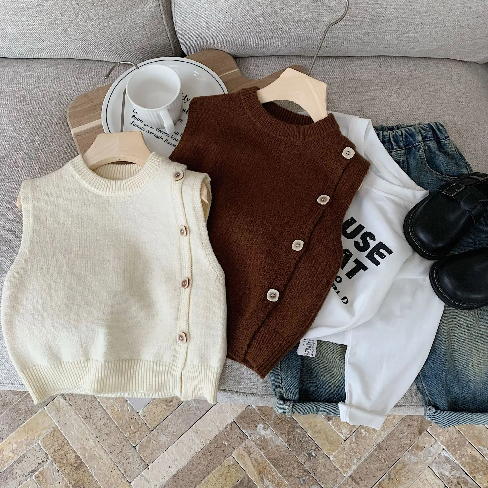 Children's Sweater 2024 Autumn New Style Side Cardigan Vest Children's Clothing Boys and Girls Nail Buckle Vest