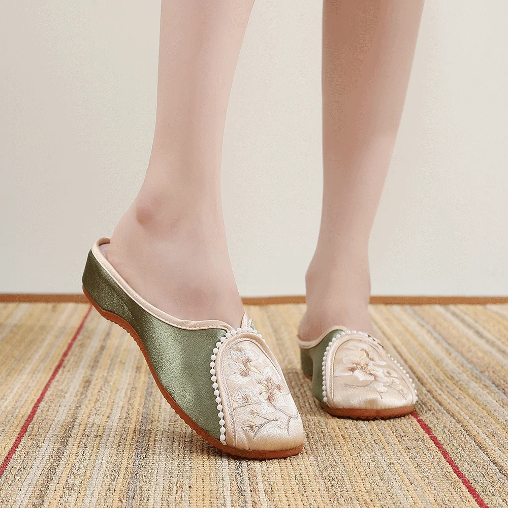Veowalk Pantofole piatte da donna in raso di cotone lucido con ricamo cinese con perle Scarpe da passeggio estive comode e leggere