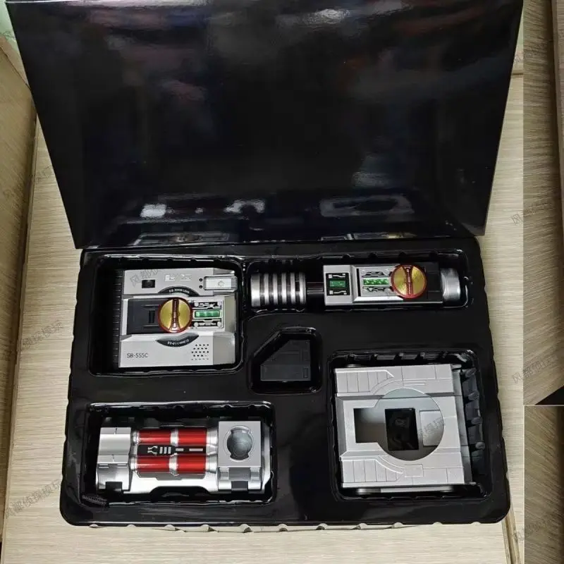 

In Stock Kamen Rider Faiz 555 CSM Deluxe Belt Set Local Scale Alloy Plastic Chips Infrared Linkage With Sword Camera Gauntlet