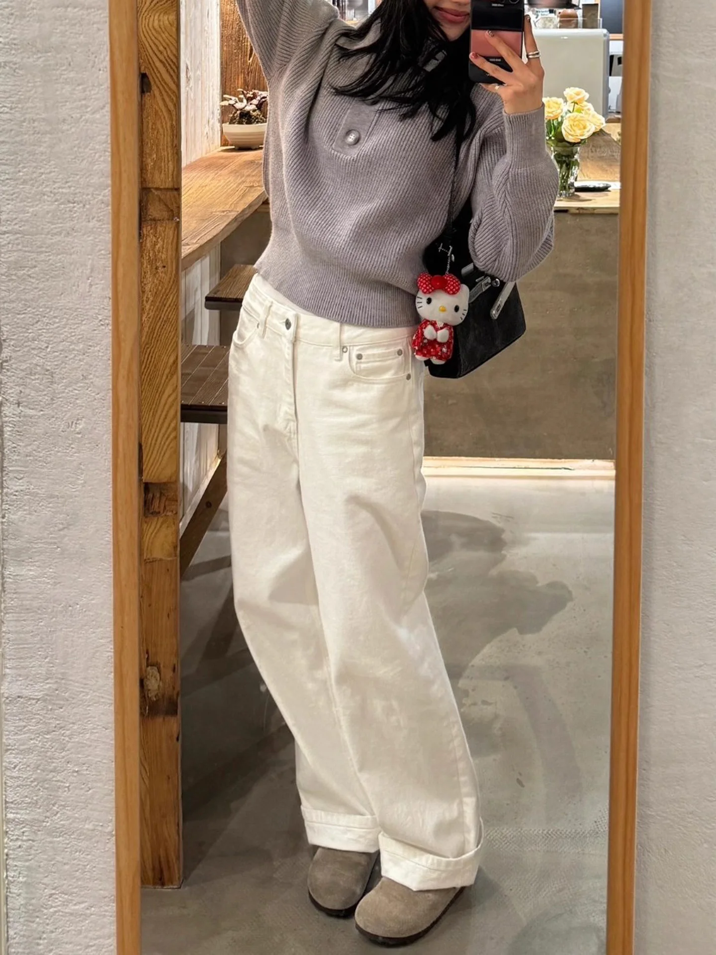 

Aoouiu 004M Classic High Waist White Loose Straight Leg Jeans Casual Comfortable Women's Denim Pants All Seasons Pure Color