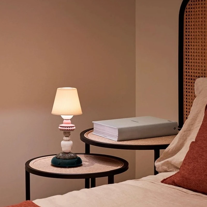 

Wireless desk lamp bedroom living room bedside night lamp high-end wedding housewarming gift