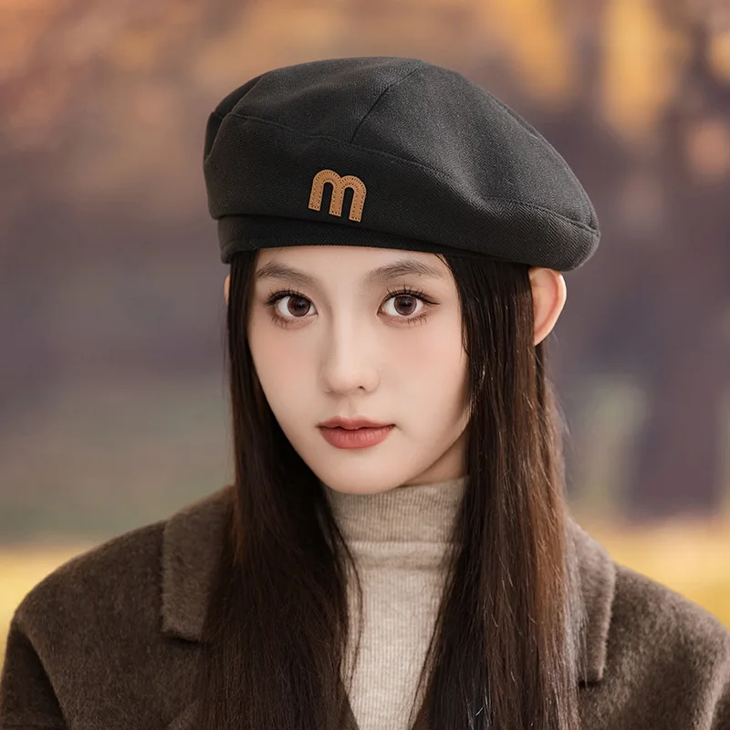 Japanese-style retro M-brand versatile solid-color beret, suitable for autumn and winter outdoor casual wear, windproof, eight-s