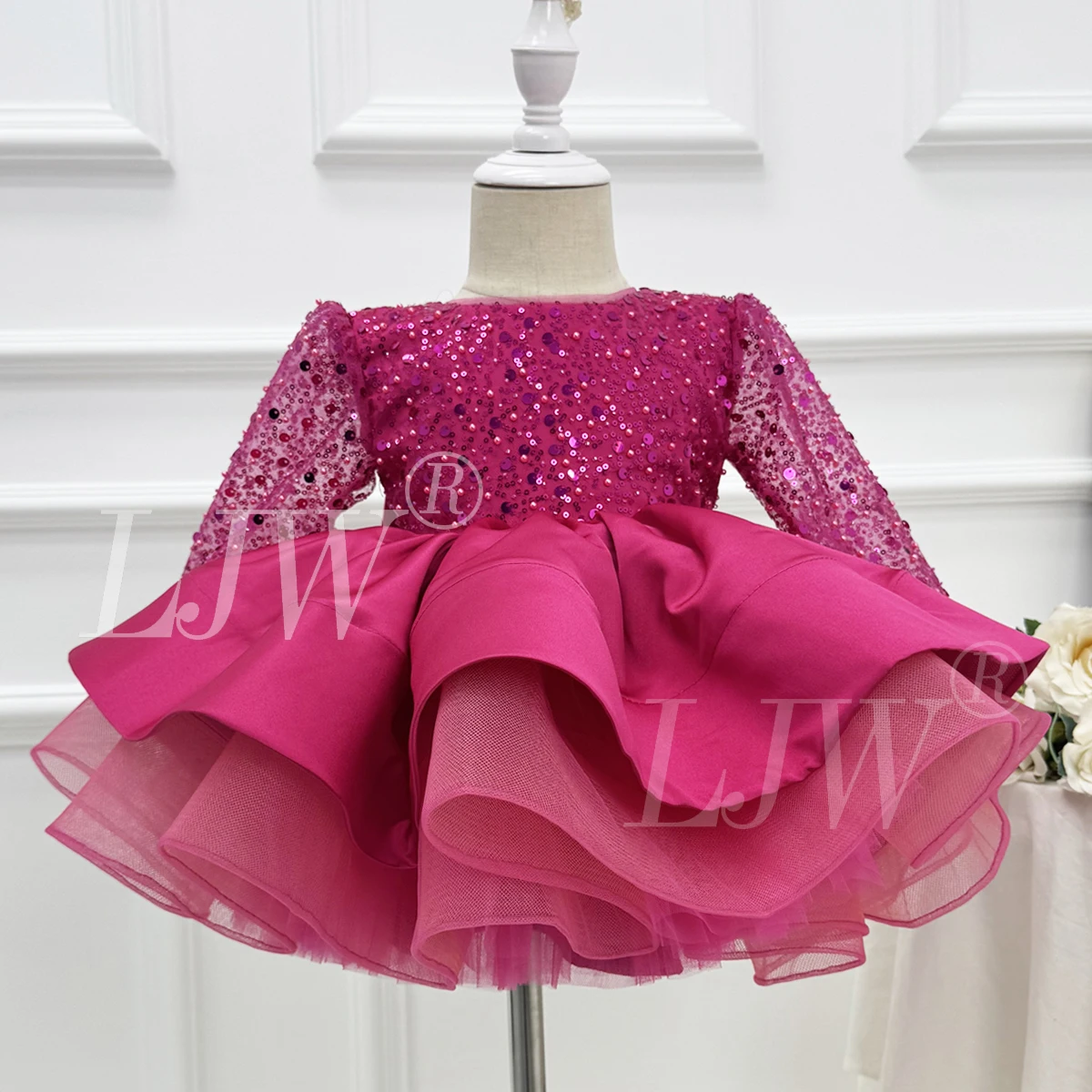 1-12 years Girls Backless Big Bow Princess Dress Baby Birthday Dress Wedding Flower Girl Dress Teen Clothing Stage host catwalk