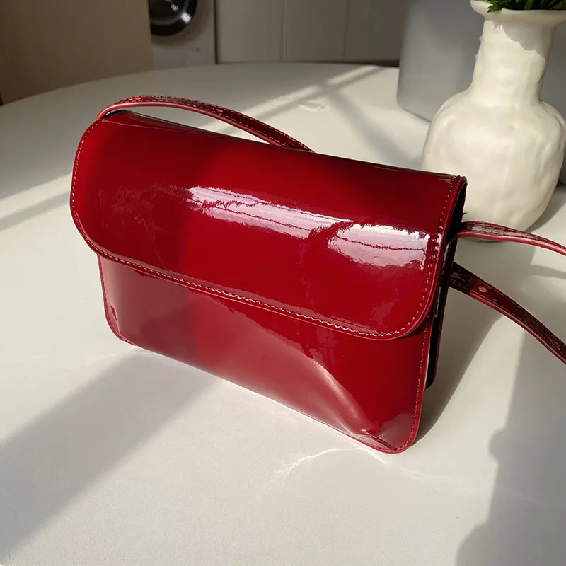 Retro Red Lacquer Leather Small Square Bag Underarm Bag 2023 New Fashion Versatile Square Handheld Shoulder Bag Crossbody Bag