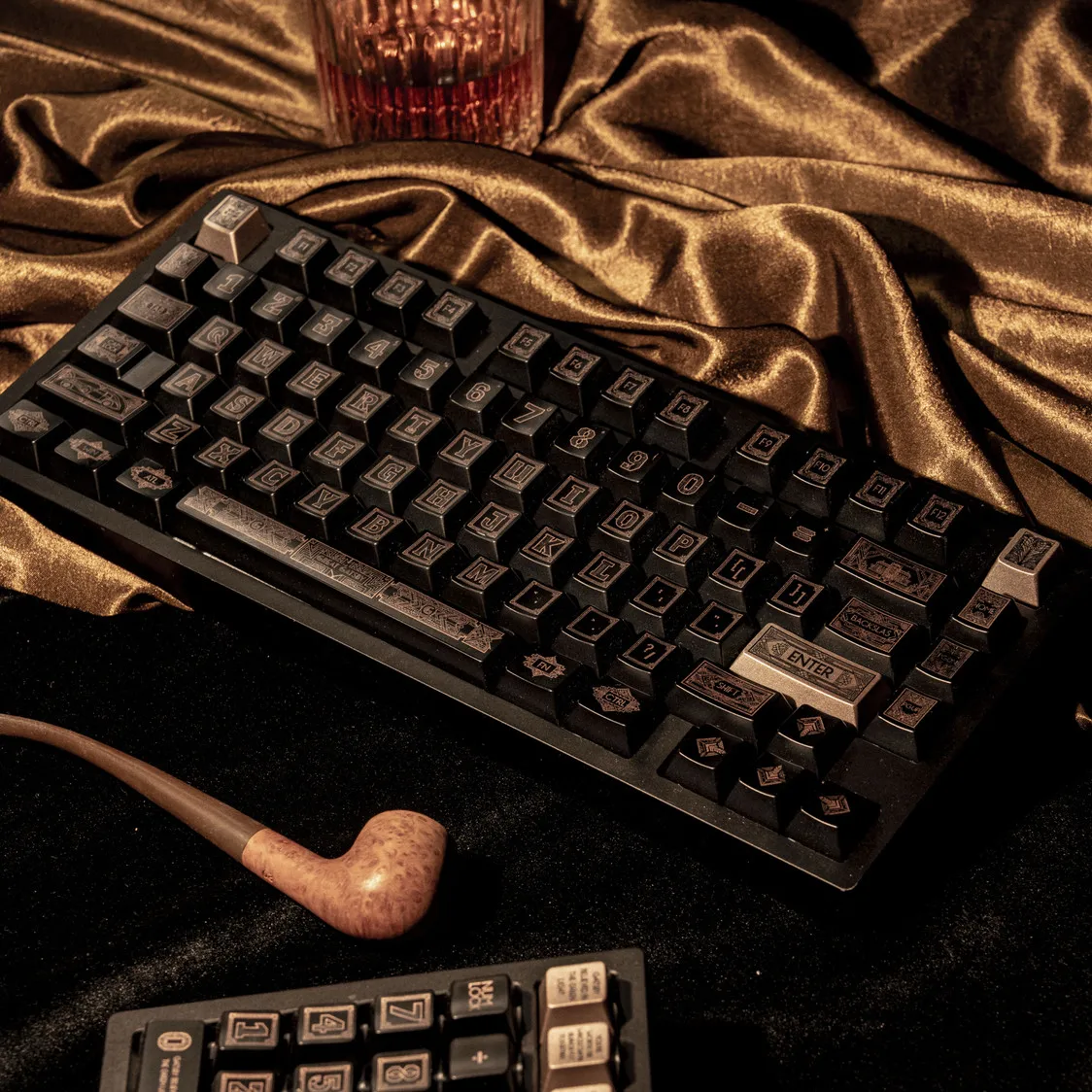 Custom Unreal Shop Golden Twenties Keycap Set Art Deco Black Gold Writer Motif PBT Dye Sub MX Cross Stem Third Party
