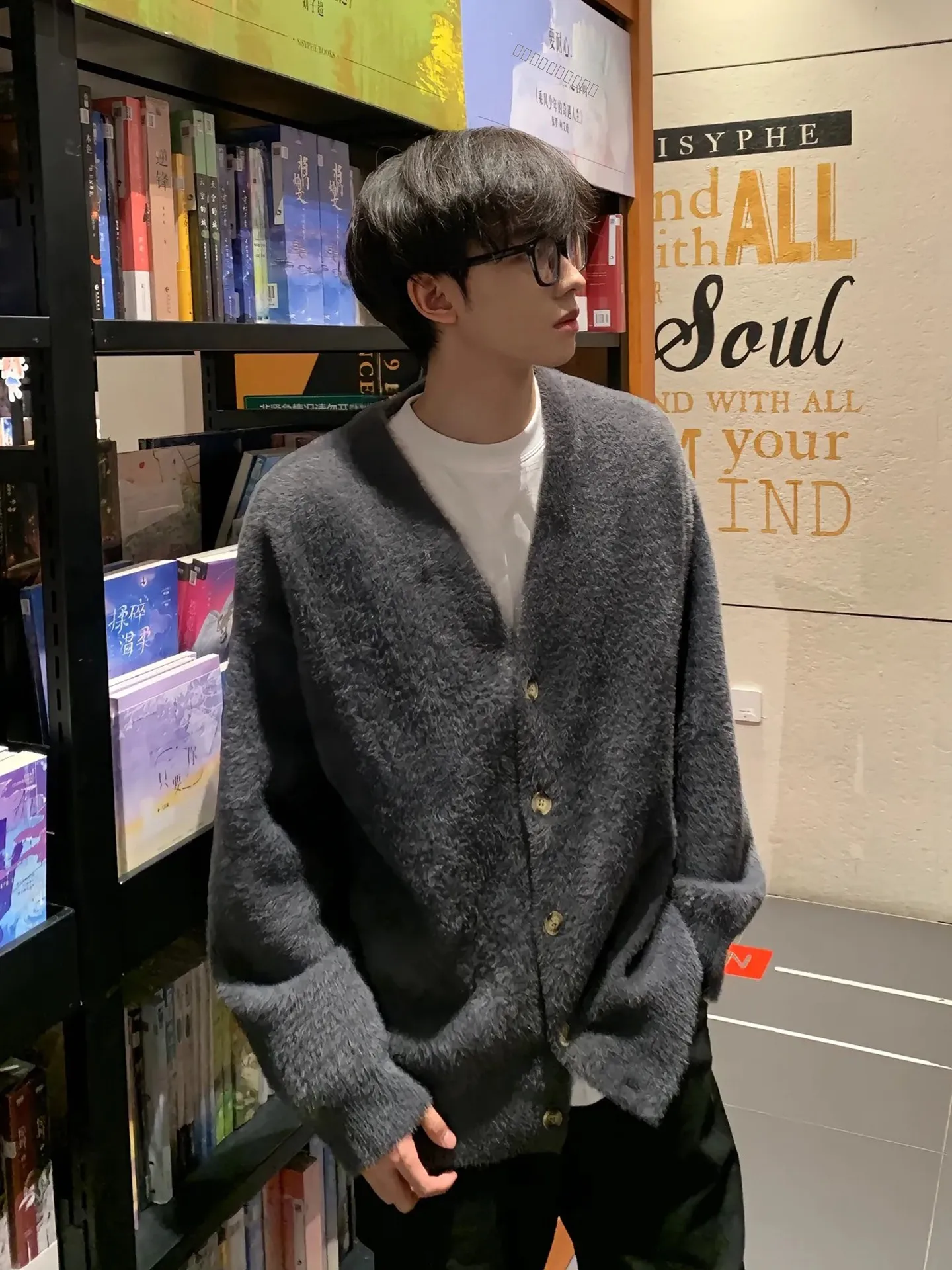 

Мягкий вязаный кардиган-свитер для мужчин с V-образным вырезом, свободного кроя, повседневный, осенний, модный, в стиле Lazy Style