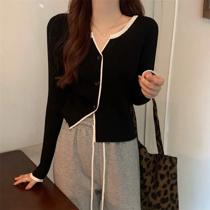 2024 New Woman's Clothing Sweater Contrasting Colors Sweet Niche Chic Cardigan Jacket Top V-neck Short Refreshing Youth Lively