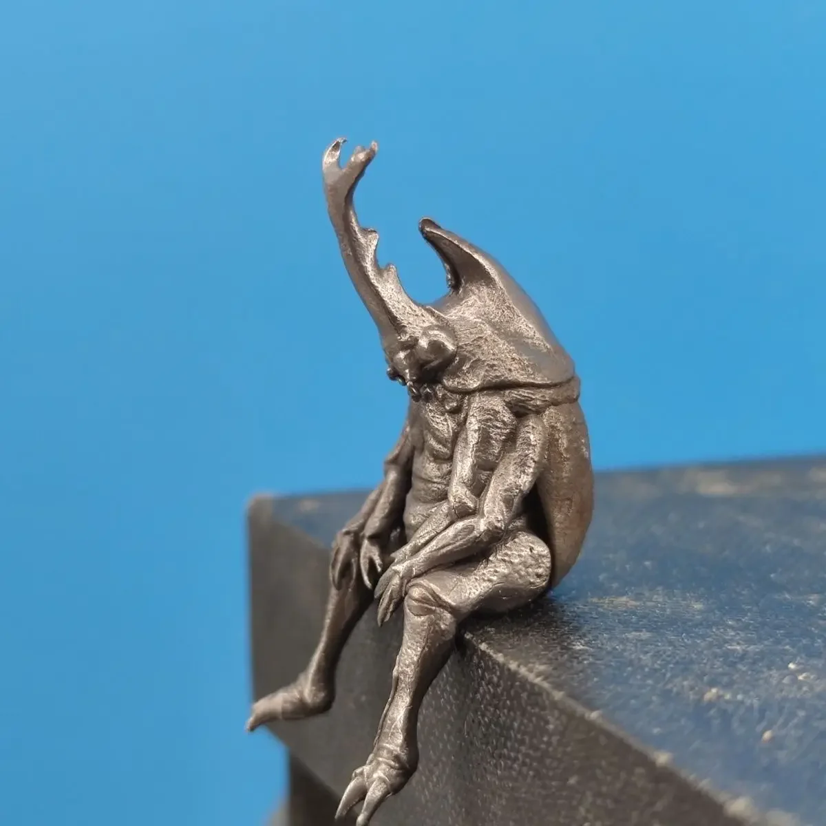 Miniature Pure rhinoceros beetle  Copper Aged Realistic Simulation Insect Model Hand-Made Car Ornament Animal Desktop Statue - view 2