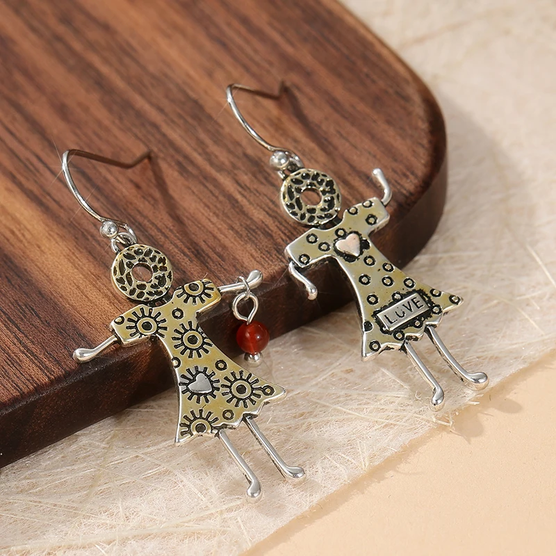 Ethnische Zweifarbige Hängeohrringe für Damen Kreative Metallgeometrie Handgeschnitztes Herz Kupfermünze Villain-Muster Schmuck – Detail 4