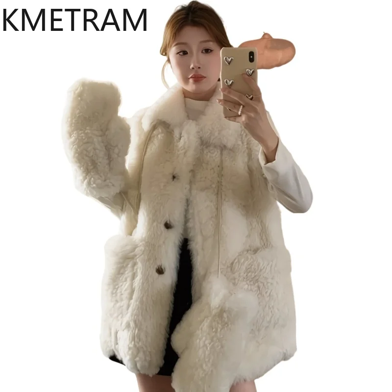 سترة KMETRAM 100% من صوف توسكانا الطبيعي من جلد الغنم سترة فضفاضة بيضاء للنساء سترة شتوية جديدة من الفرو الحقيقي ملابس خارجية 2025 اغربي نسائية