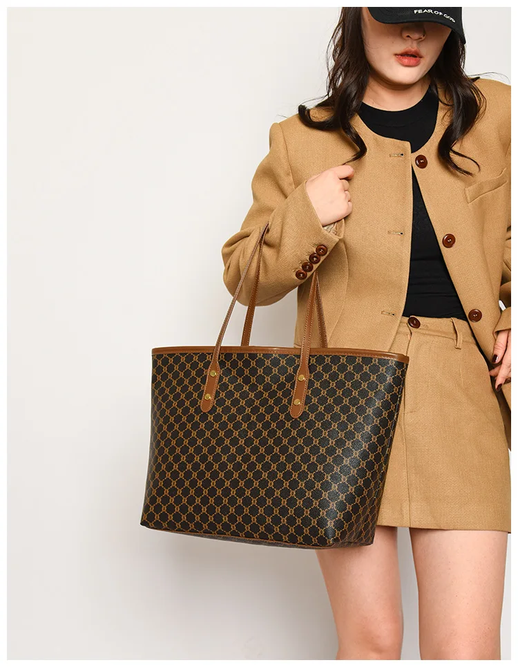 2024 New Simple and Fashionable Large Capacity Tote Bag Women\'s Commuting Large Capacity Handheld Shoulder Bag High end Design