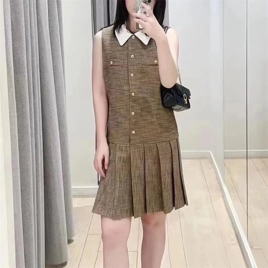 

Plaid dress British style lapel sleeveless short skirt for age reduction French niche 2024 early autumn new item