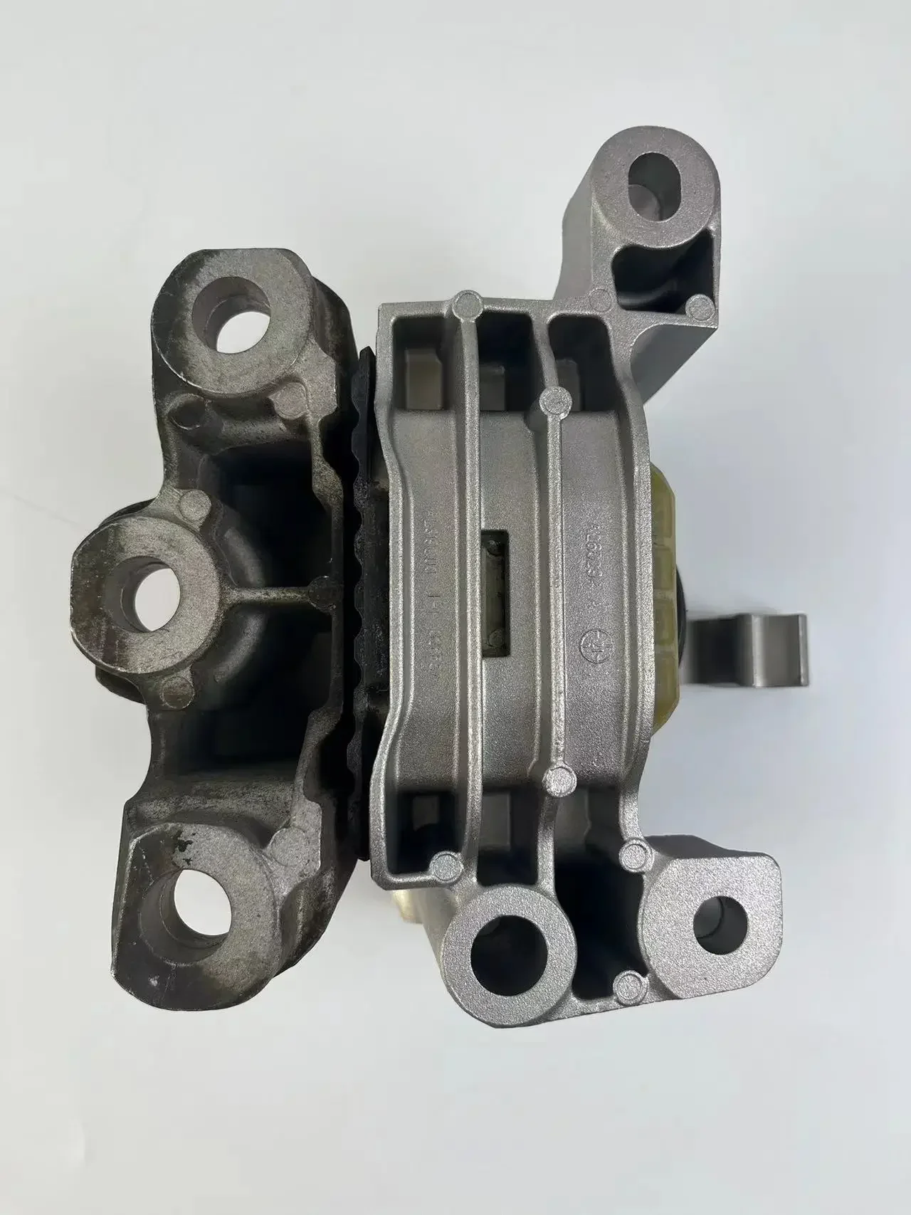 Bestselling Applicable to Lingke Engine Suspension Gearbox Bracket Original Car Accessories