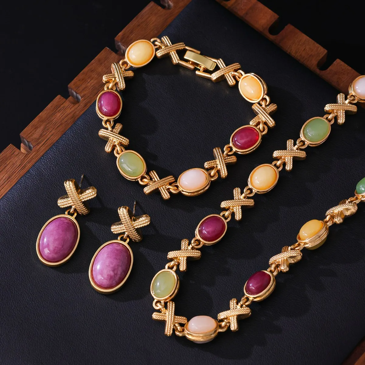 

Retro New Chinese Geometric Necklace Medieval Vintage Light Luxury Jewelry Set Natural Stone Clavicle Chain Bracelet Earrings