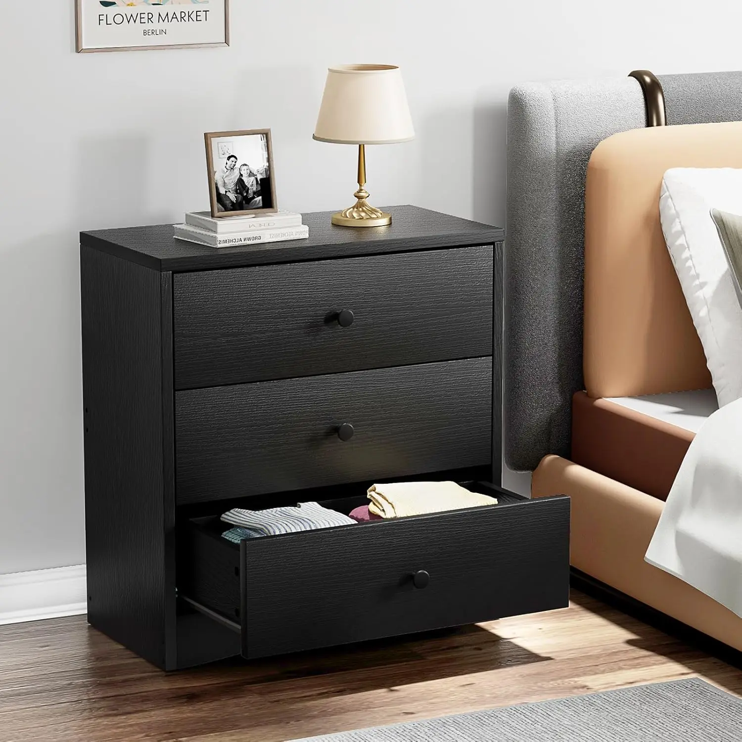 

Nightstand, Bedside Tables, Modern Night Stand with 3 Storage Drawers, Small Wooden Dresser Chest of Drawers Bedside Cabinet