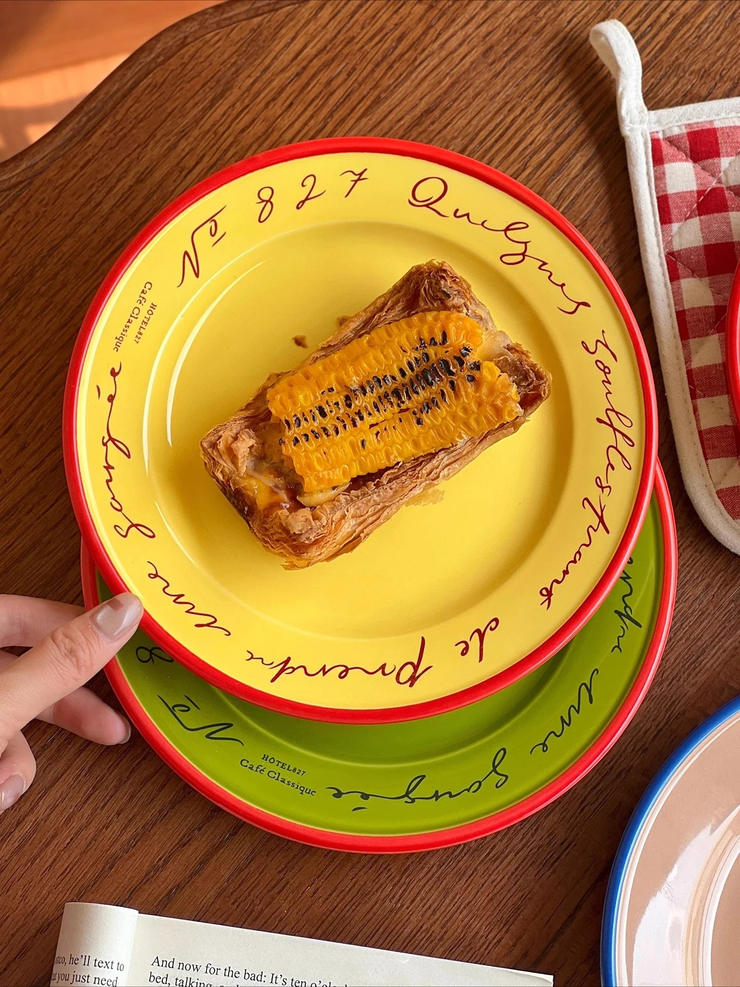 8inch Alphabet Disk Ceramic Plates Coffee Shop Desserts Cake Pan Breakfast Dinner Beef Steak Contrast Color Porcelain Plate